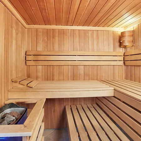 Bed & Breakfast Family Relax Widoki 3*