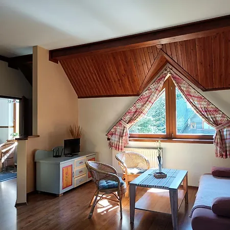 Bed & Breakfast Family Relax Widoki 3*