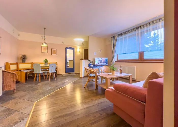 فندق مبيت وإفطار Family Relax Widoki 3*