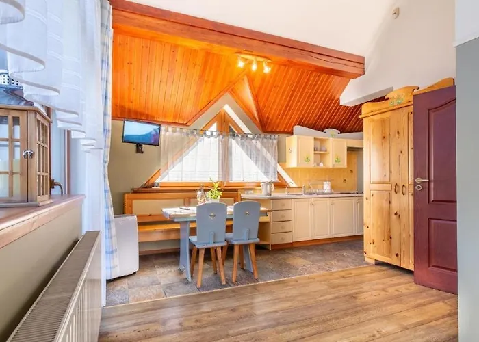 فندق مبيت وإفطار Family Relax Widoki 3*